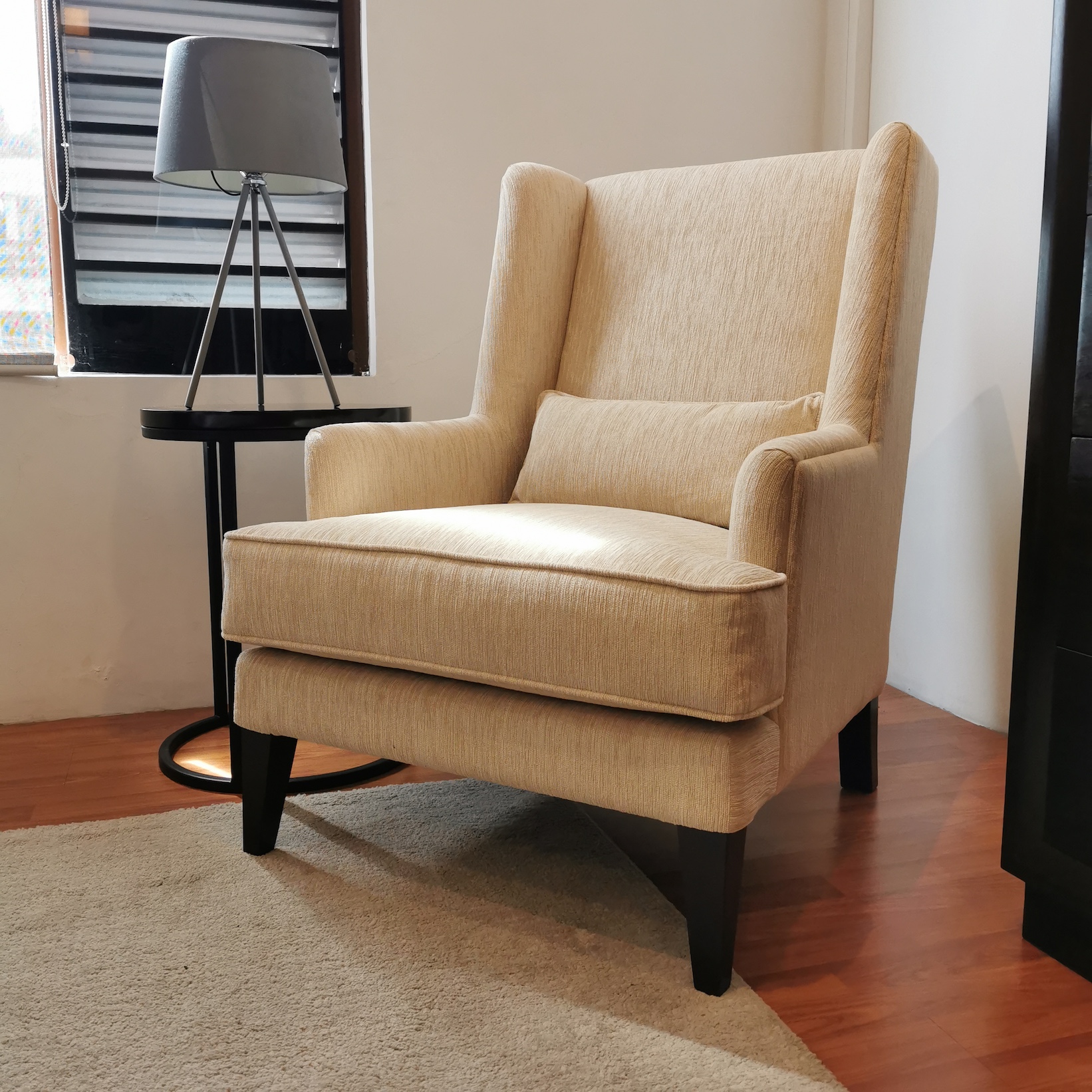 Choose from our Asian-Style Dynasty armchairs, Classic Overstuffed armchairs, or a Modern Classic Wingback Chair to complete your Bedroom or Study.  All can come with a footstool upon request.